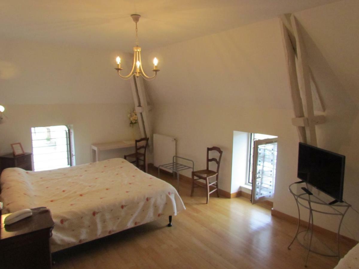 Le Relais De La Tour Hotel 3*